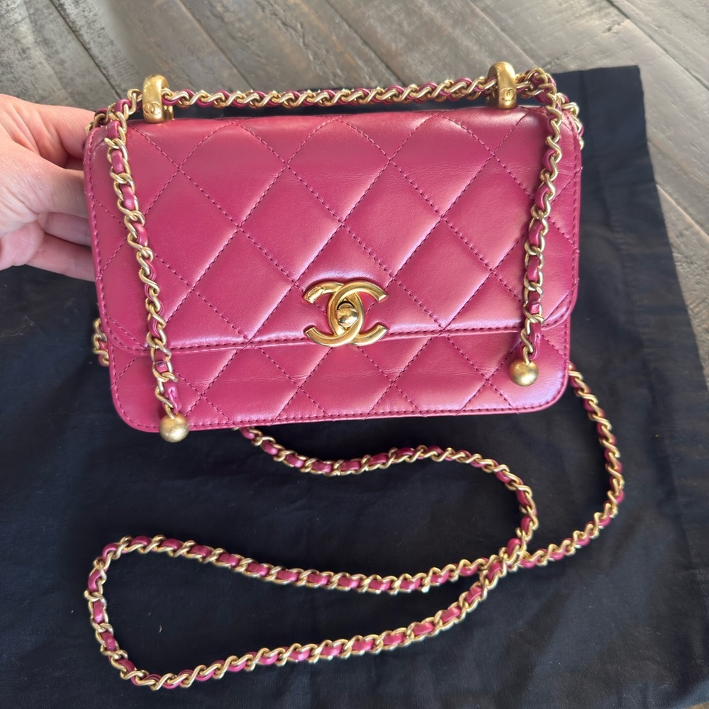 CHANEL Perfect Fit Mini Flap